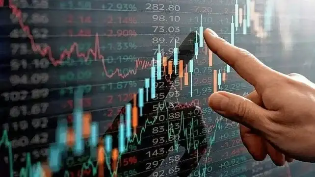 El juez Viri investiga la estafa a una mujer que perdió más de 64.000 dólares engañada con falsas inversiones