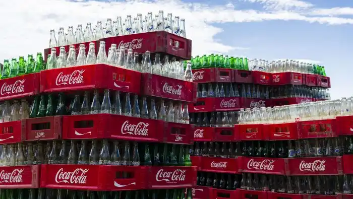 Coca-Cola analiza frenar una inversión de US$ 1.000 millones en la Argentina