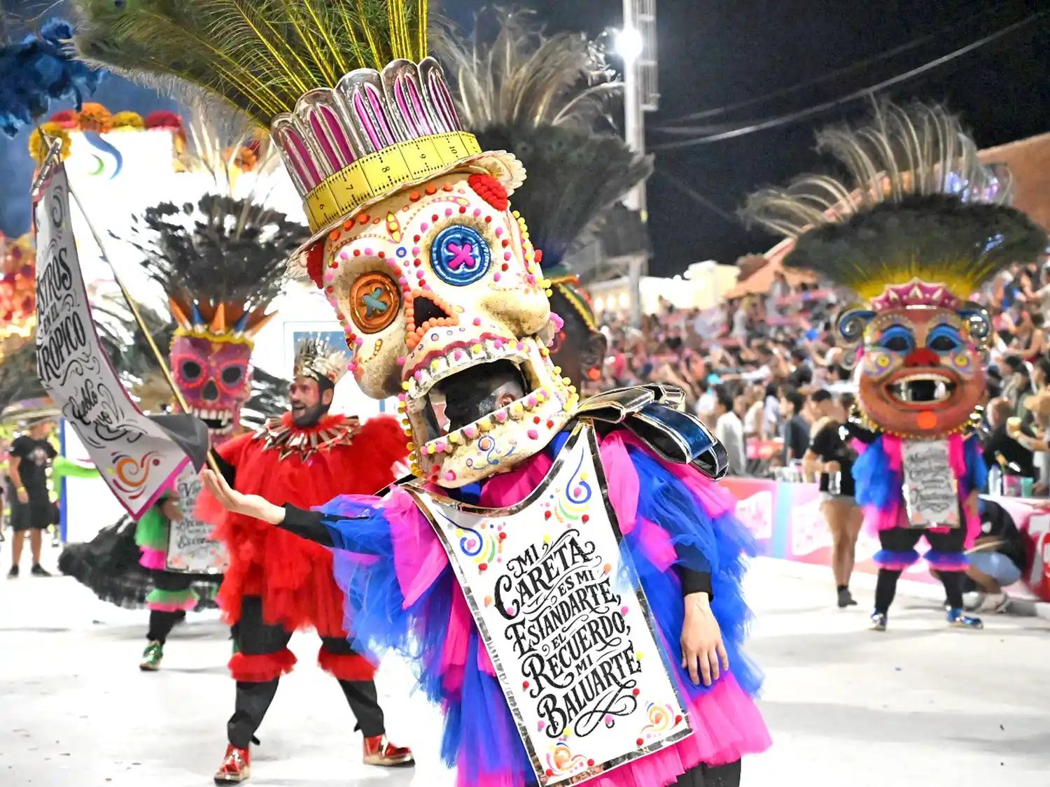 El Carnaval del País hizo bailar a más de 19 mil espectadores en la última noche de enero