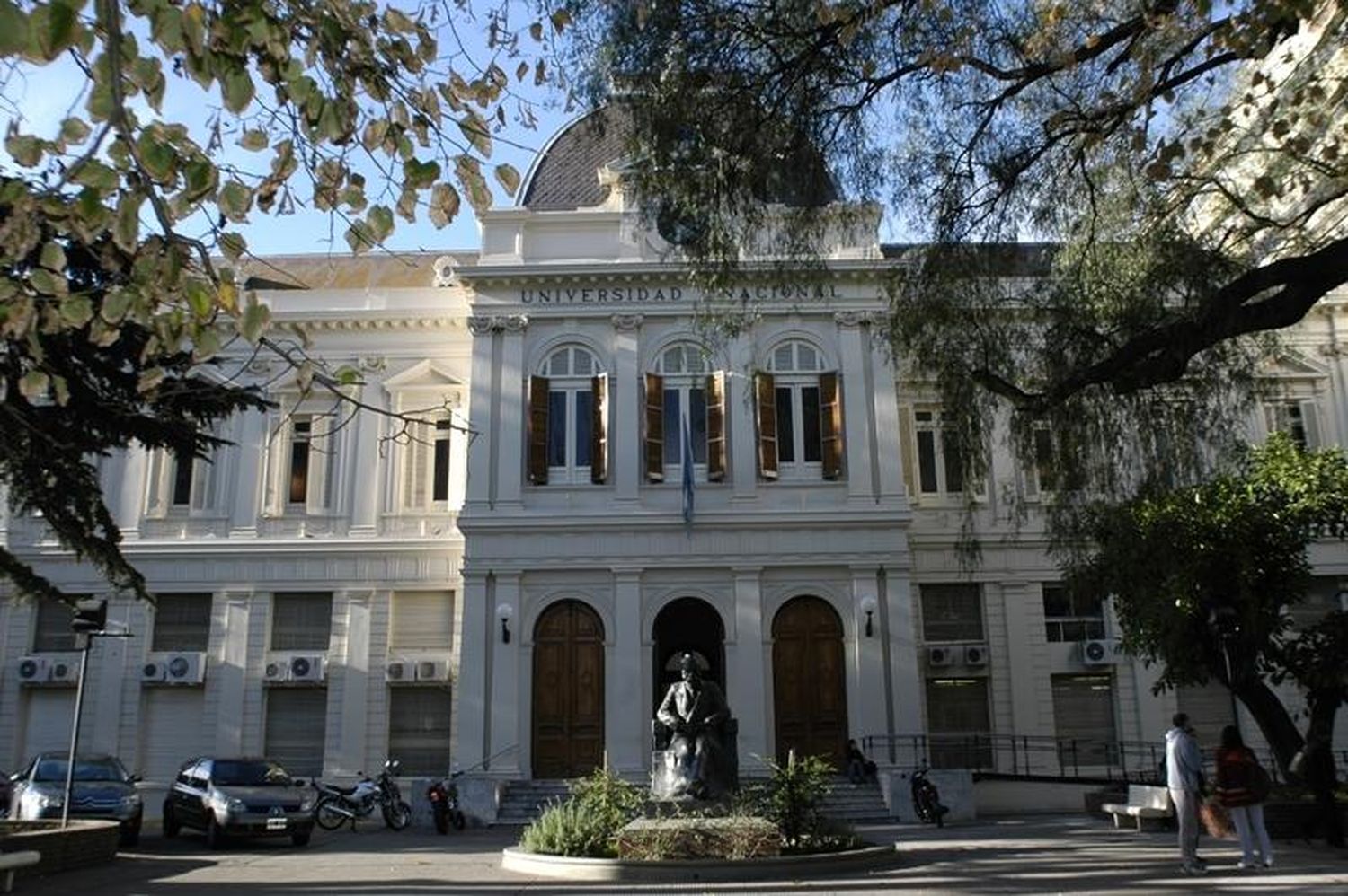 Comenzó la preinscripción en la Universidad de La PLata