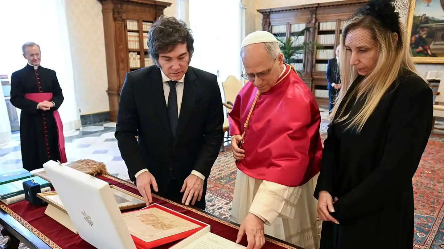 Milei se reunió con Quirno y crece la expectativa por una visita del papa León XIV a la Argentina