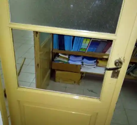 Robo y daños en el edificio donde funcionan la Escuela Nº 10 y la Secundaria Nº 15