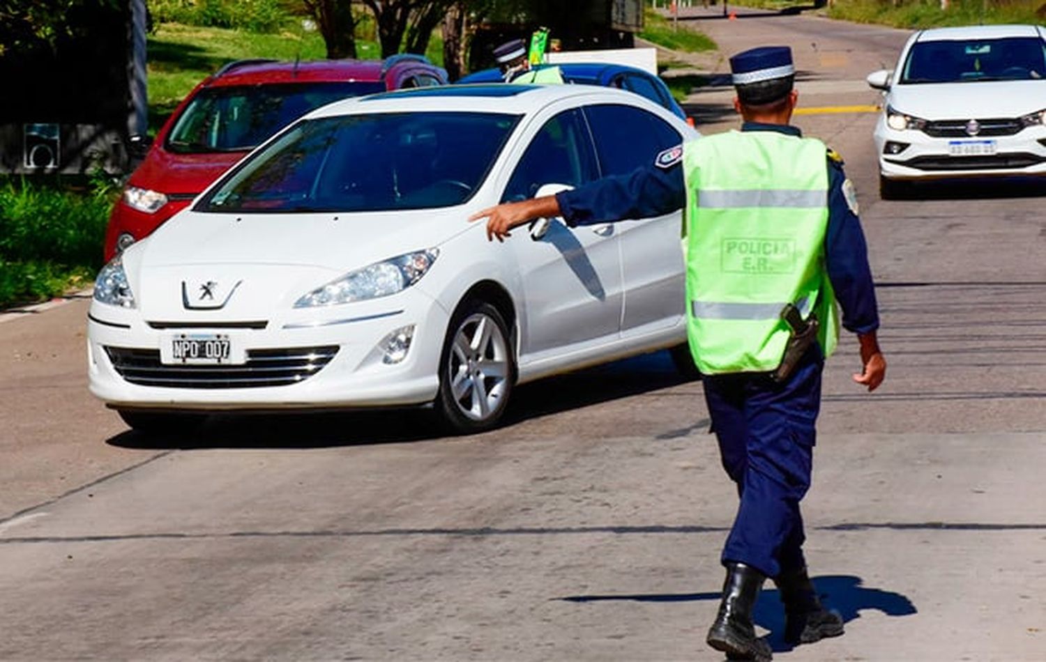 Ingresaron unos 32.000 vehículos en inicio del fin de semana largo a Entre Ríos