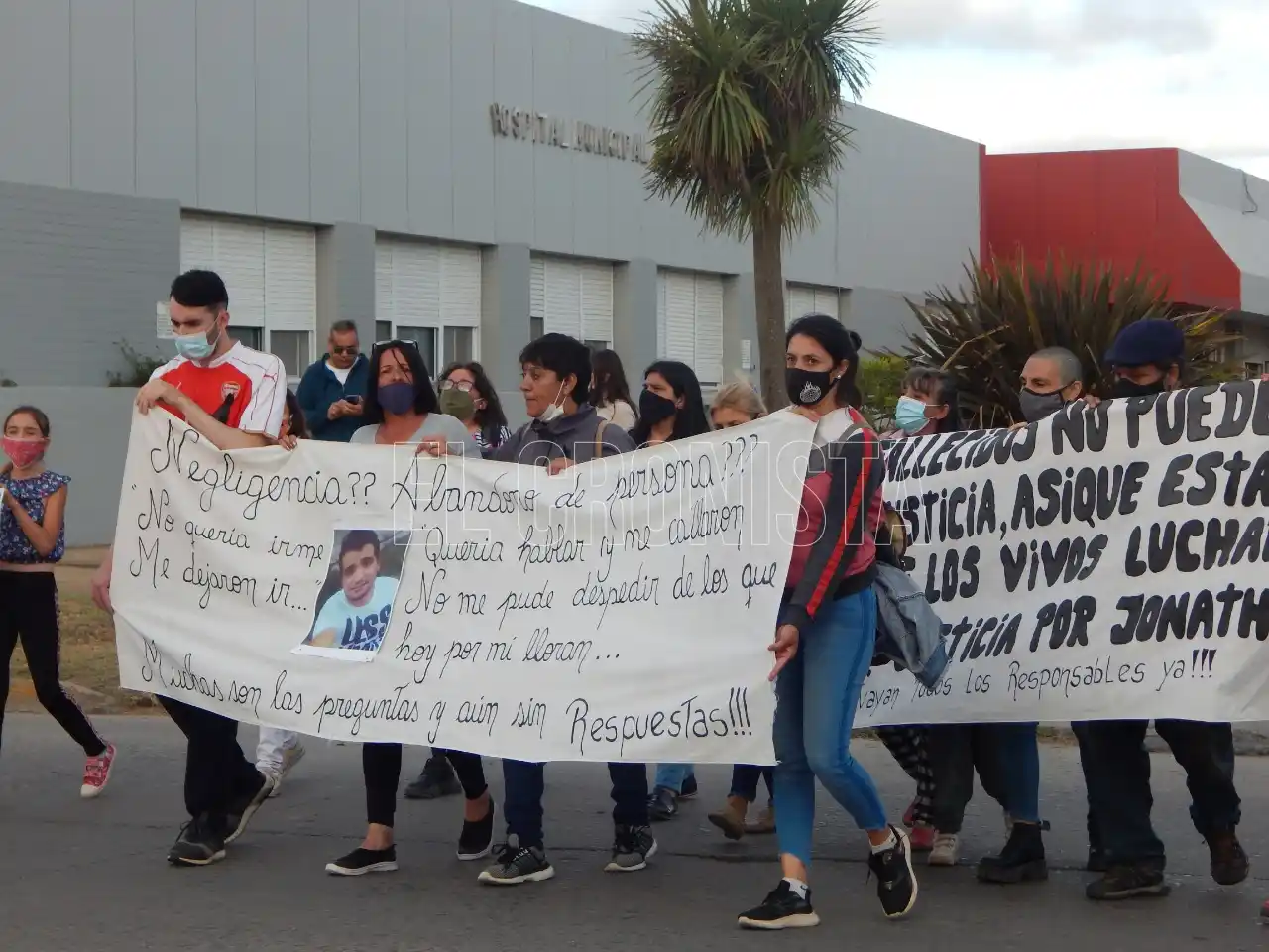 Ayer se concretó marcha en pedido de justicia por vecino fallecido