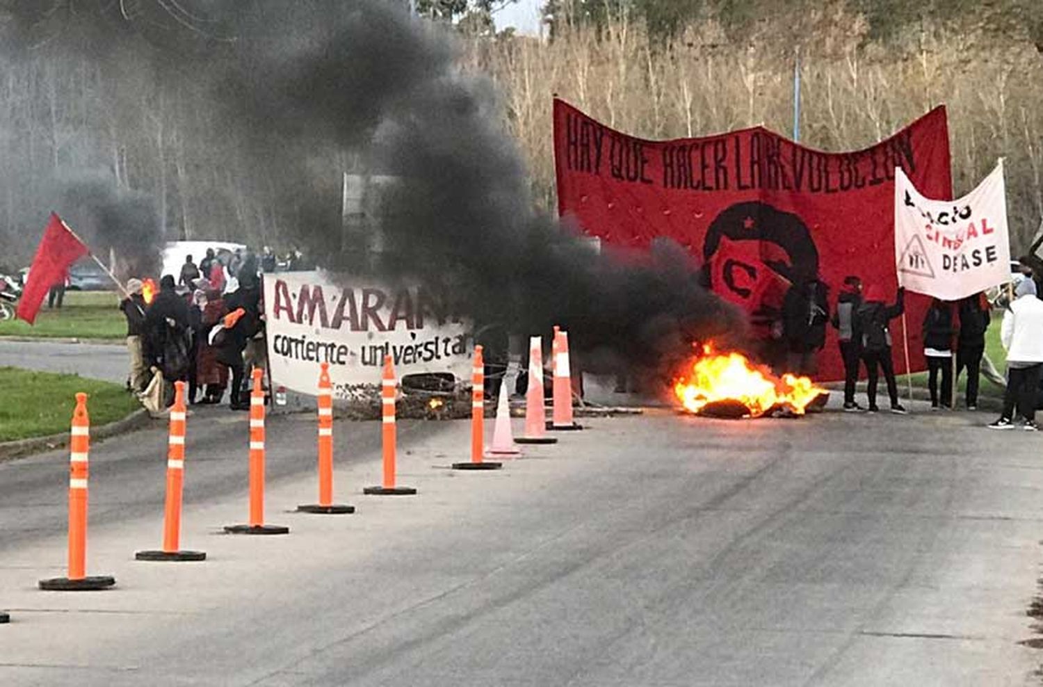 Bloquean el ingreso al Parque Industrial y piden intervención de la Justicia