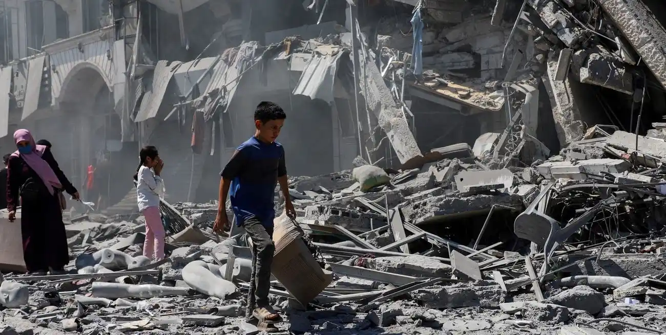 Destrozos en la Ciudad de Gaza registrados el pasado 12 de septiembre. Crédito: REUTERS/Ebrahim Hajjaj