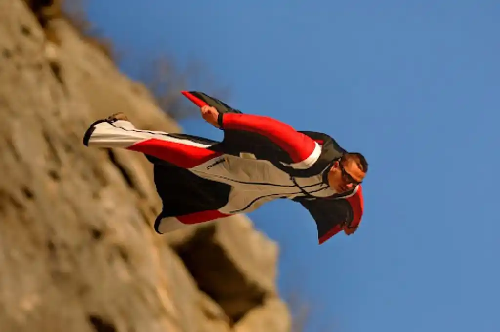 Wingsuit, deporte extremo