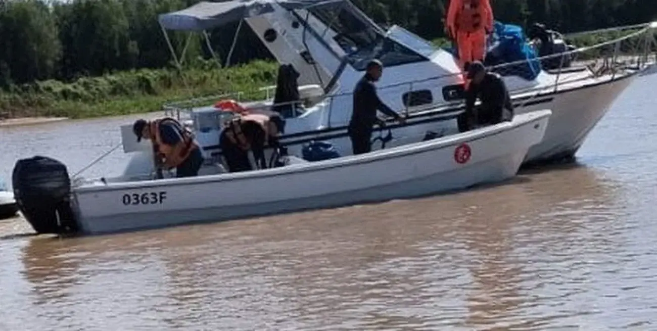 Con la desesperación en aumento, retomaron la búsqueda de Pablo Ovando y su hijo Agustín