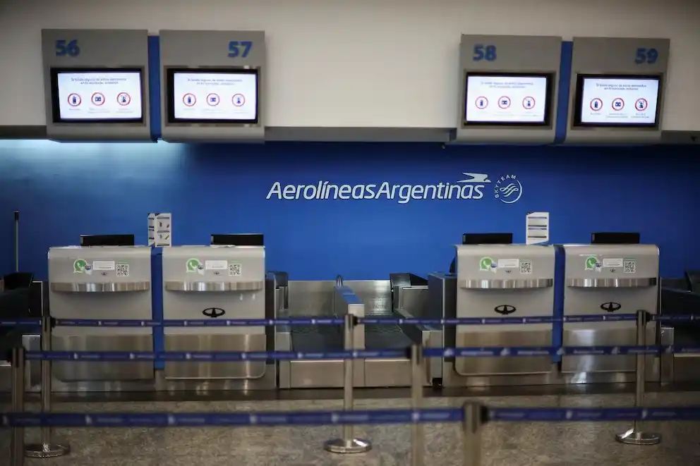 Aerolíneas tildó de "paro político" la huelga de pilotos