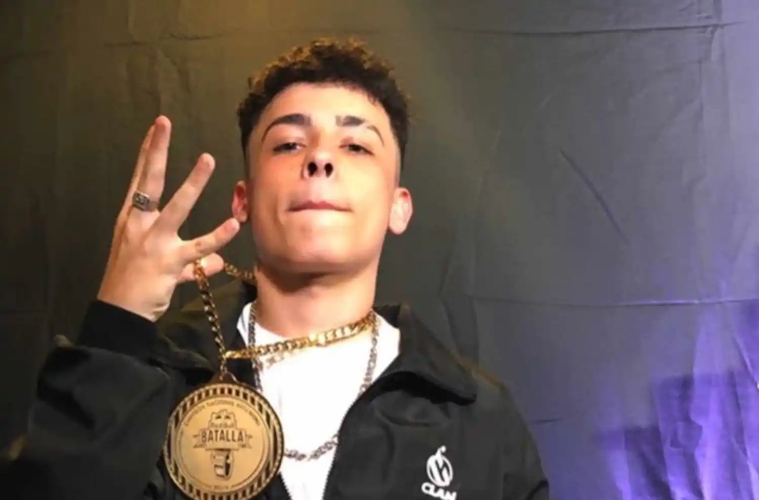 Trueno es el nuevo campeón argentino de Red Bull Batalla de los Gallos