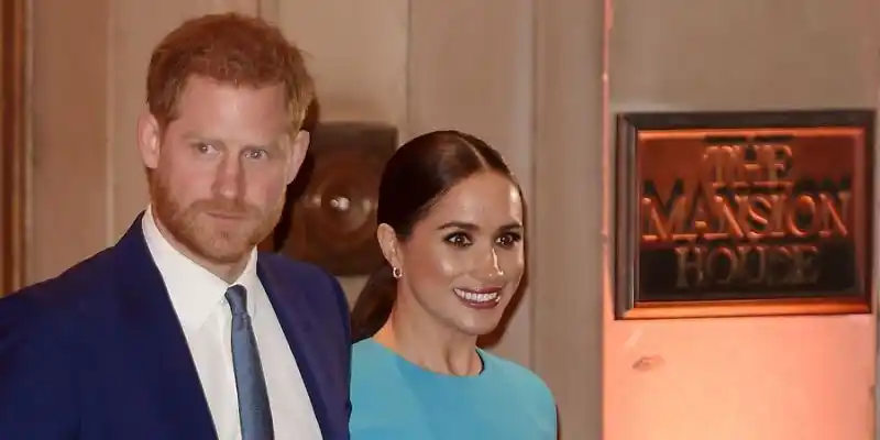Meghan y Harry otra vez estremecen a la realeza