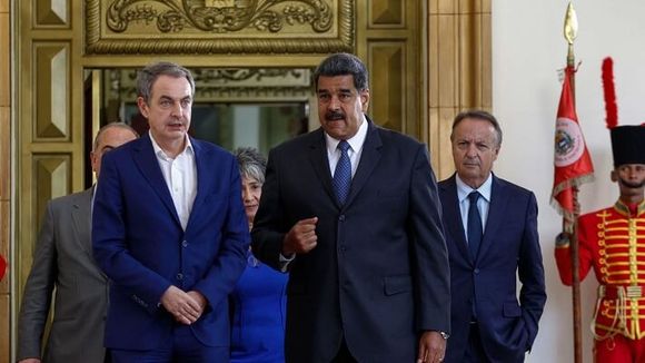 ¡ZAPATERO A TUS ZAPATOS! Expresidente español recomienda «retomar el diálogo»
