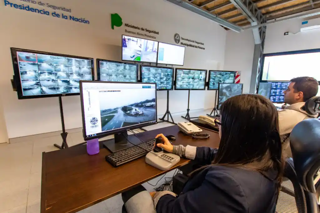 Pinamar: Aprueban descuentos de tasas a vecinos que compartan sus cámaras de seguridad con el municipio