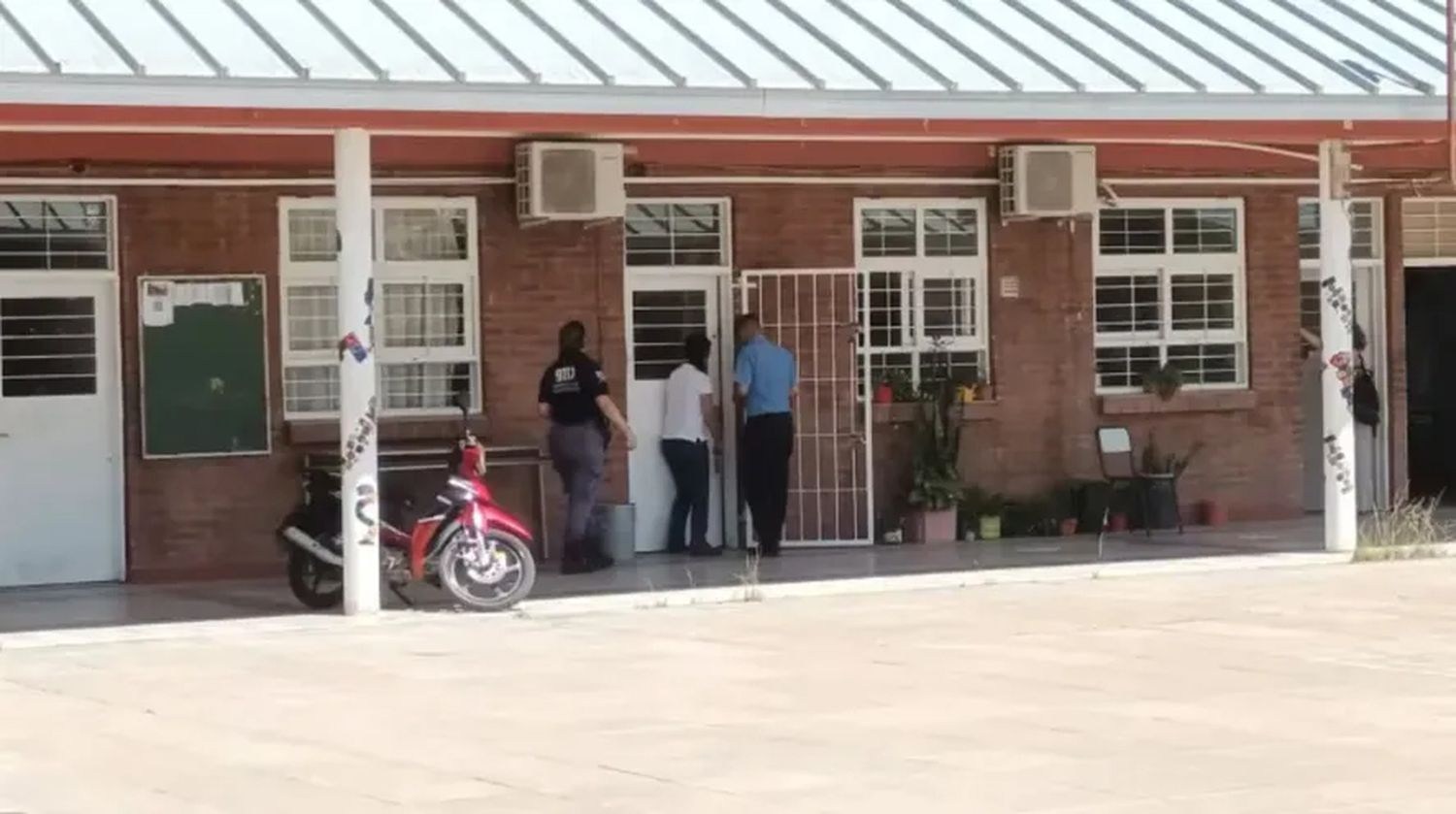 La escuela asaltada en Chaco