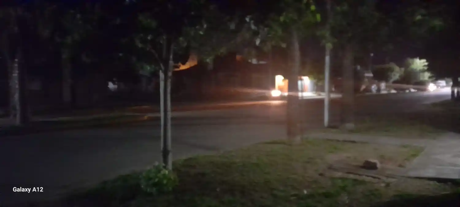 Vecinos reclaman por falta de luminaria en Lucio Mansilla y 11 de Septiembre