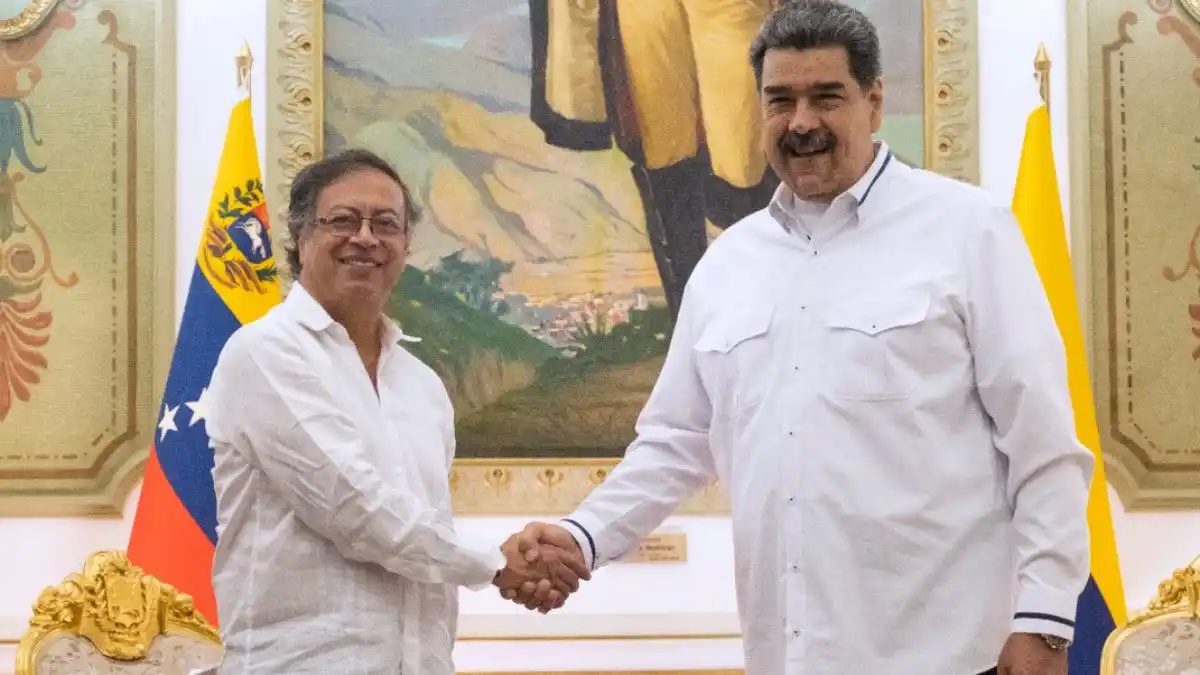 PETRO Y MADURO FIRMARON DECLARACIÓN CONJUNTA para consolidar relaciones (+ fotos y videos)