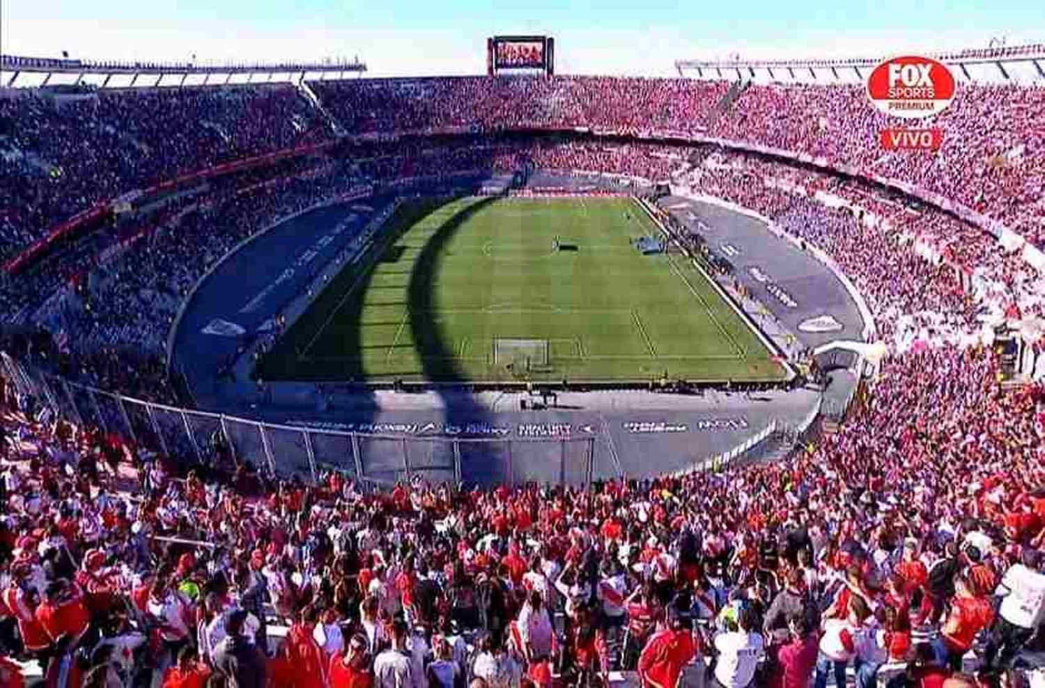 Por ahora seguirá el aforo del 50% en los estadios, pero el Gobierno pidió a AFA que se respete «con firmeza»