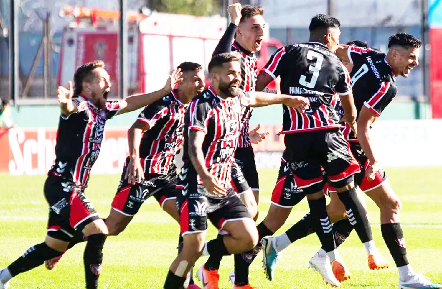 Copa Argentina: Por penales, Chacarita le ganó a Tigre en la reanudación y enfrentará a San Lorenzo