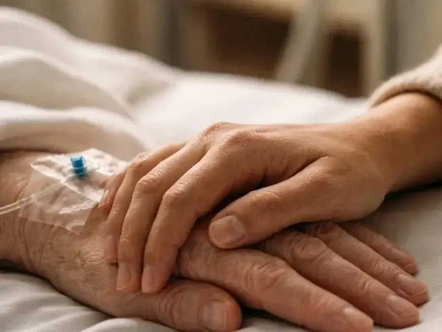 La paciente, de 69 años, padece cáncer de páncreas.