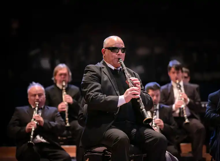 Banda Sinfónica Nacional de Ciegos: "A veces quienes vemos nos encontramos dependientes de lo visual por demás"