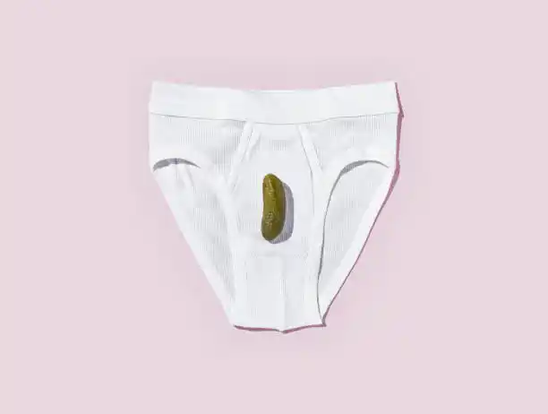 INSÓLITO piden rescate por cinturones de castidad