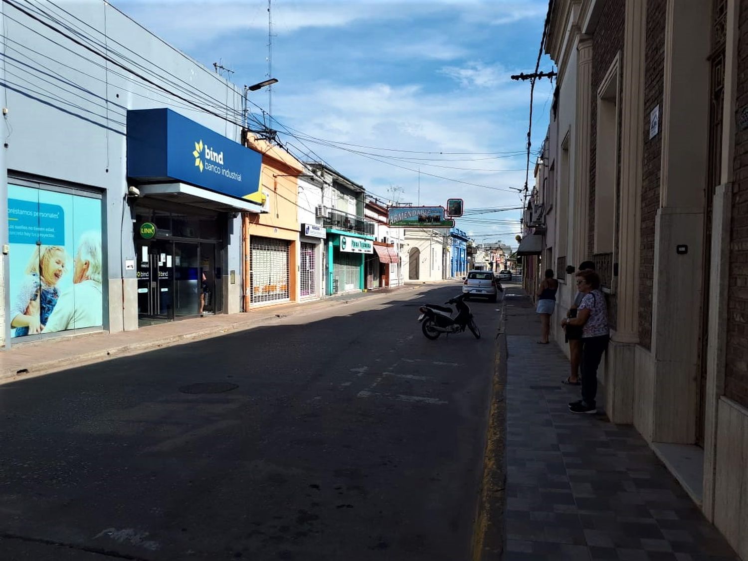 Viernes sin bancos por el Día del Bancario