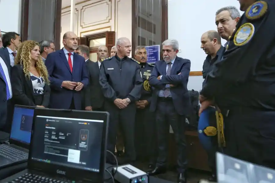 Se trata de una nueva sede de la Agencia Antidrogas de la Policía Federal y la puesta en marcha de un sistema de identificación balística y de voz.