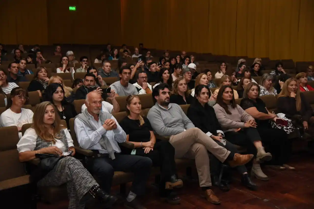 Charla Consumos Problemáticos - 3