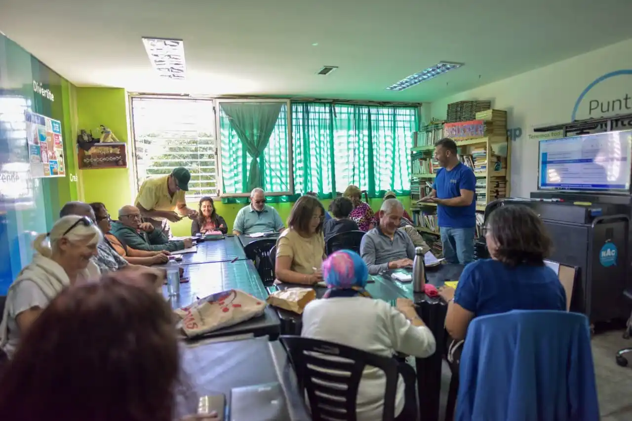 El espacio tiene como objetivo generar instancias de formación, encuentro y acompañamiento para los vecinos.