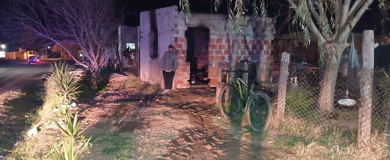 El detenido amenazó a la mujer previo iniciar el fuego. Foto: Gentileza
