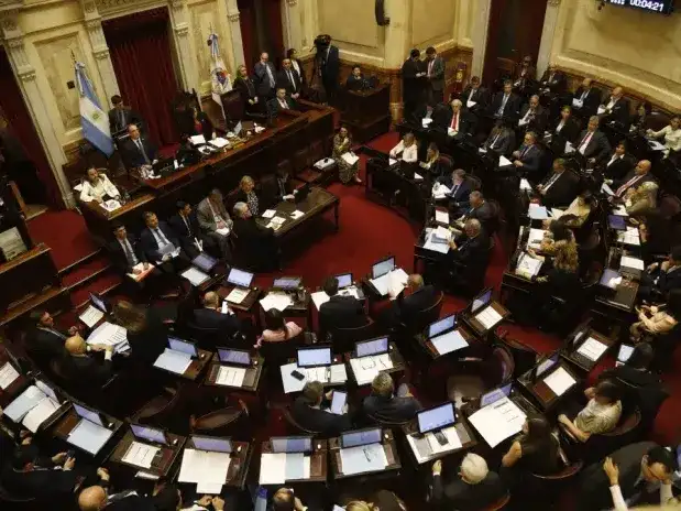 Senado rechazó el veto de Milei y avanza la redistribución de fondos con provincias