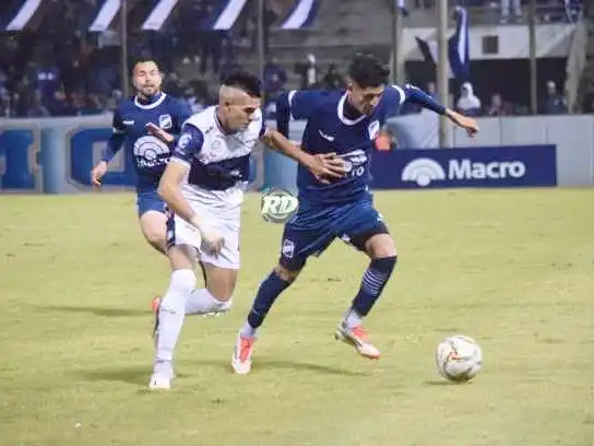 Juventud Antoniana igualó ante San
Martín de Formosa en un duelo intenso