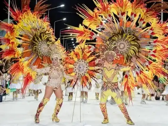 Reprogramaron la primera noche del Carnaval de Santa Elena