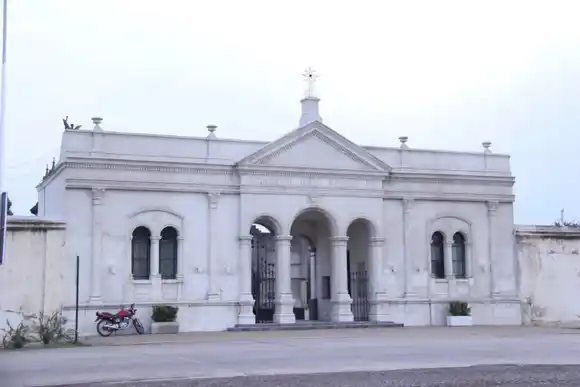 El Cementerio Municipal cambia de horario