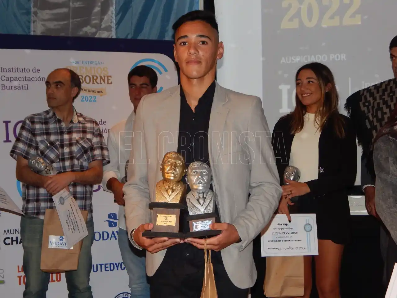 COBERTURA ESPECIAL: El joven nadador, Bautista Figueroa, se consagró Osborne de Oro en la 36º edición de la Fiesta del Deporte Local