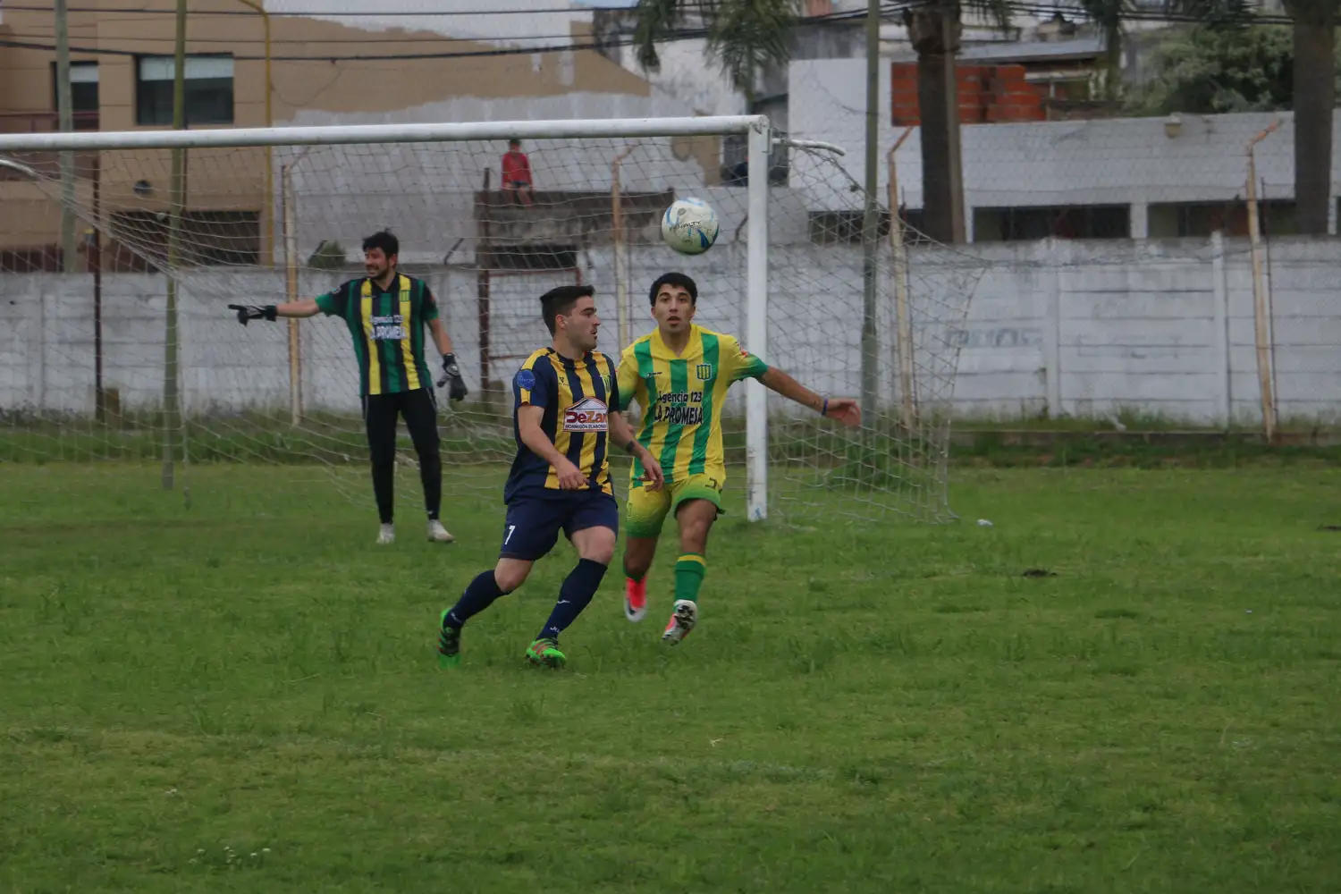 Sarmiento venció a Juventud de Urdinarrain y clasificó Deportivo 