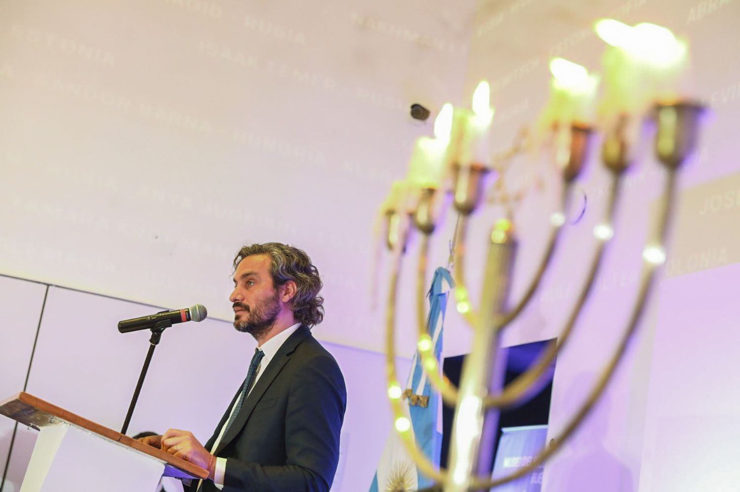 Santiago Cafiero llamó a “dar la batalla contra los que relativizan la barbarie”