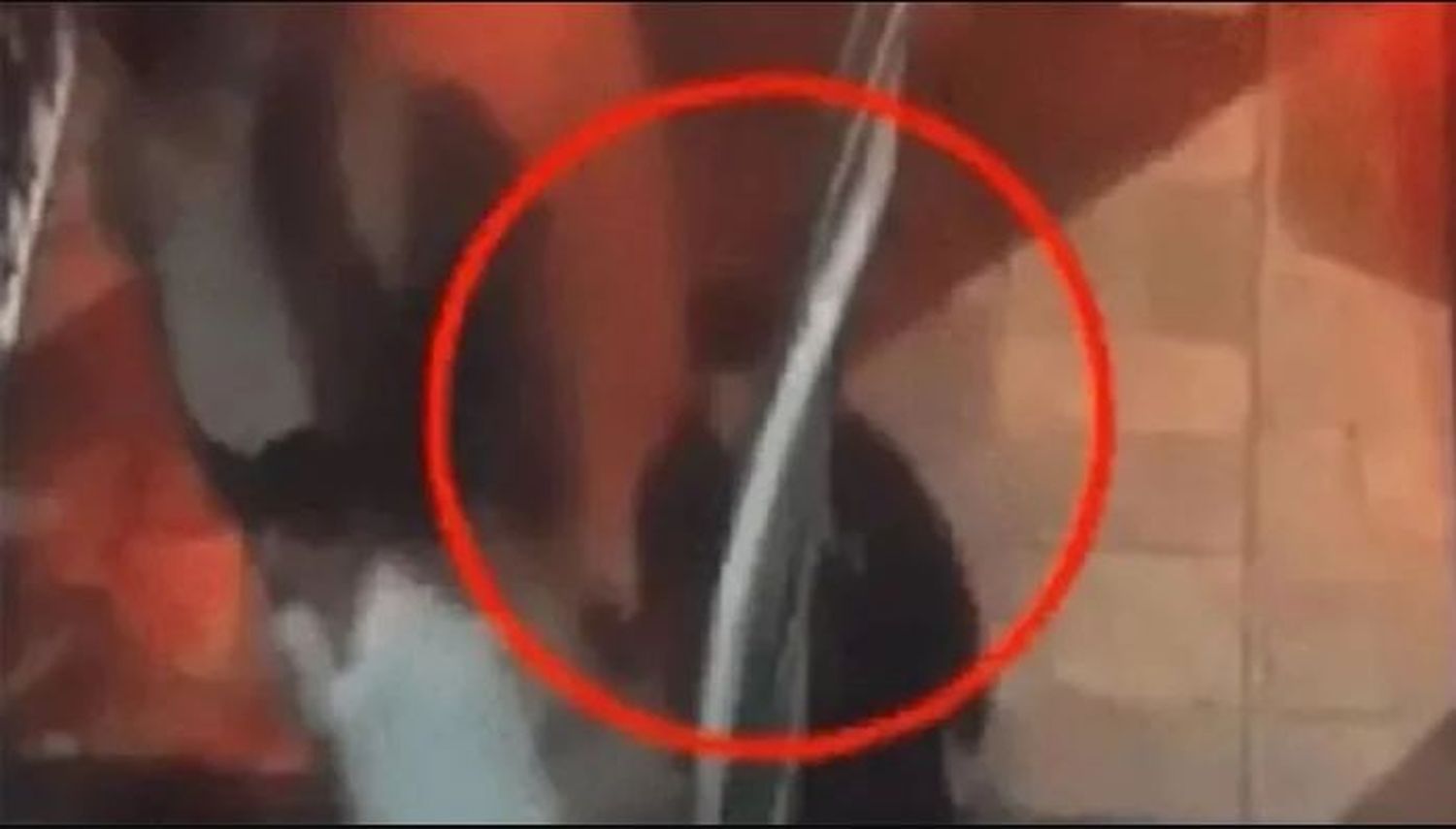 El misterio del rugbier once que aparece en los videos del crimen de Fernando Baez