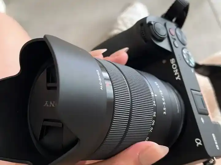 La cámara que robaron de un complejo de departamentos ubicado en Italia al 900.