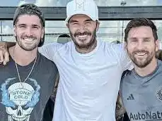 De Paul hace un año, junto a Beckham y Messi