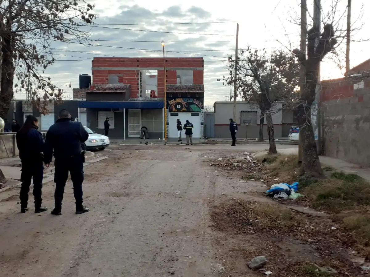 Mataron a un joven de un disparo en la cabeza en Barrio Parque