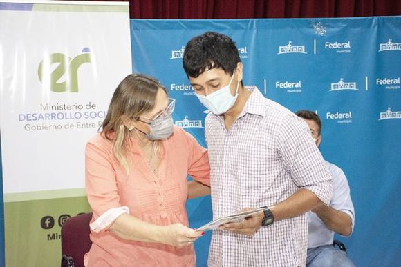 Se entregaron más de 22,7  millones de pesos en  microcréditos durante 2021