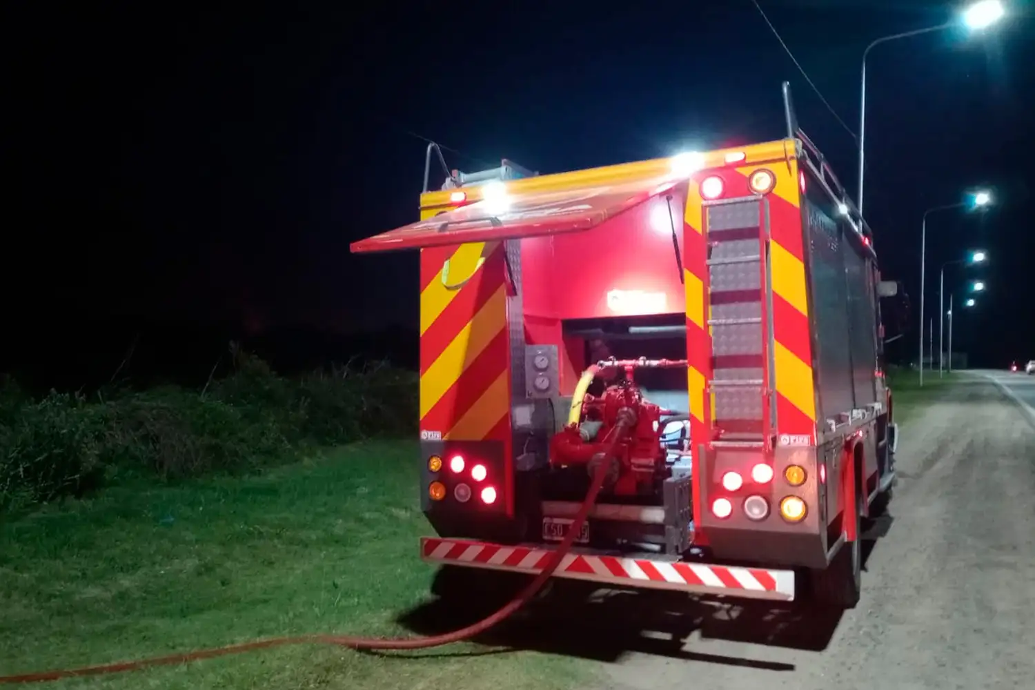 INCENDIO BOMBEROS ZAPADORES RAFAELA BELLA ITALIA CAMION RUTA 70 BELLA ITALIA - 1