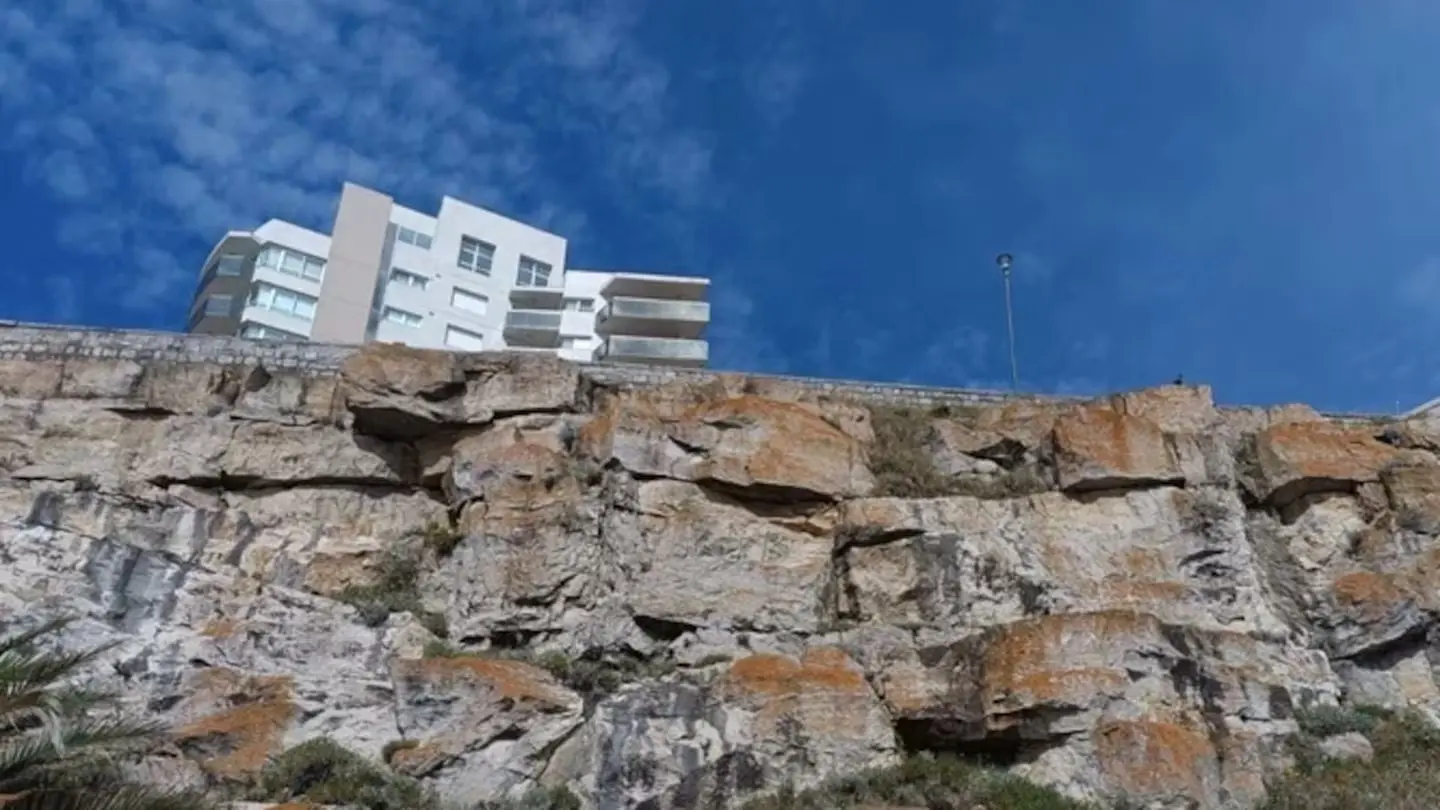 Ocurrió en el paredón del paseo Jesús Galindez en Mar del Plata.