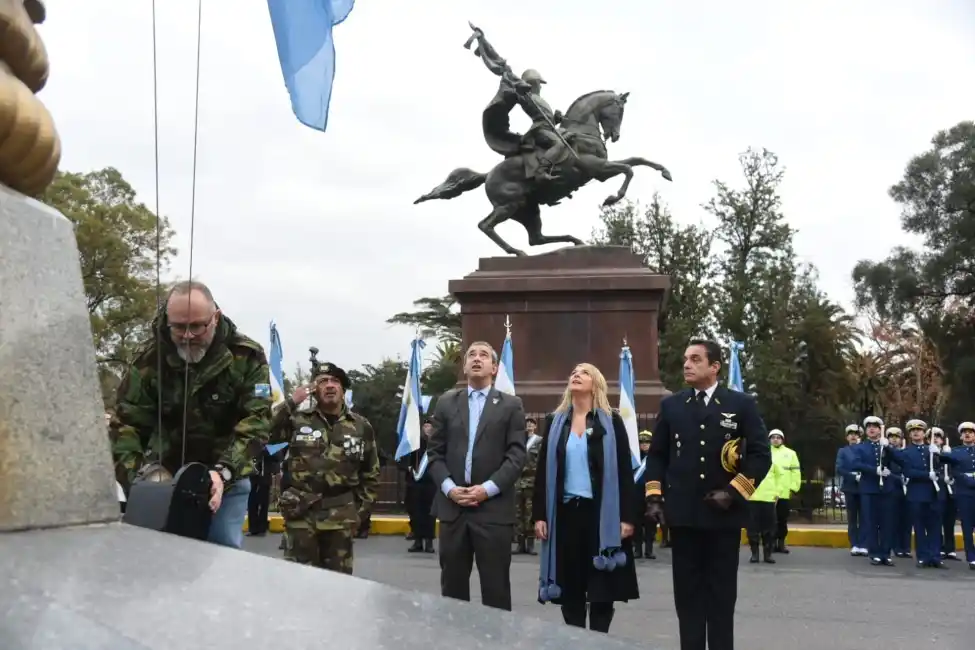 Javkin volvió a reclamar por la autonomía y anunció gestiones por financiamiento para transporte y seguridad