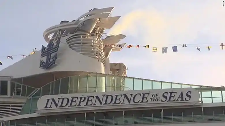 Cientos de pasajeros enfermos en un crucero