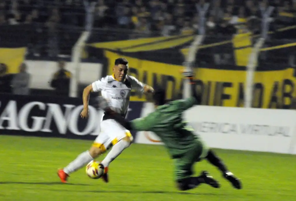Santamarina cerró la temporada con un 0-0