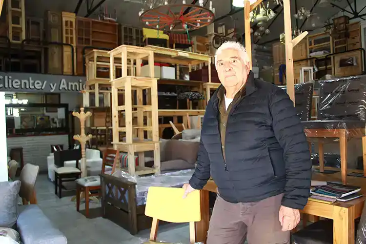 Ocasiones Víctor festeja su aniversario con generosos premios