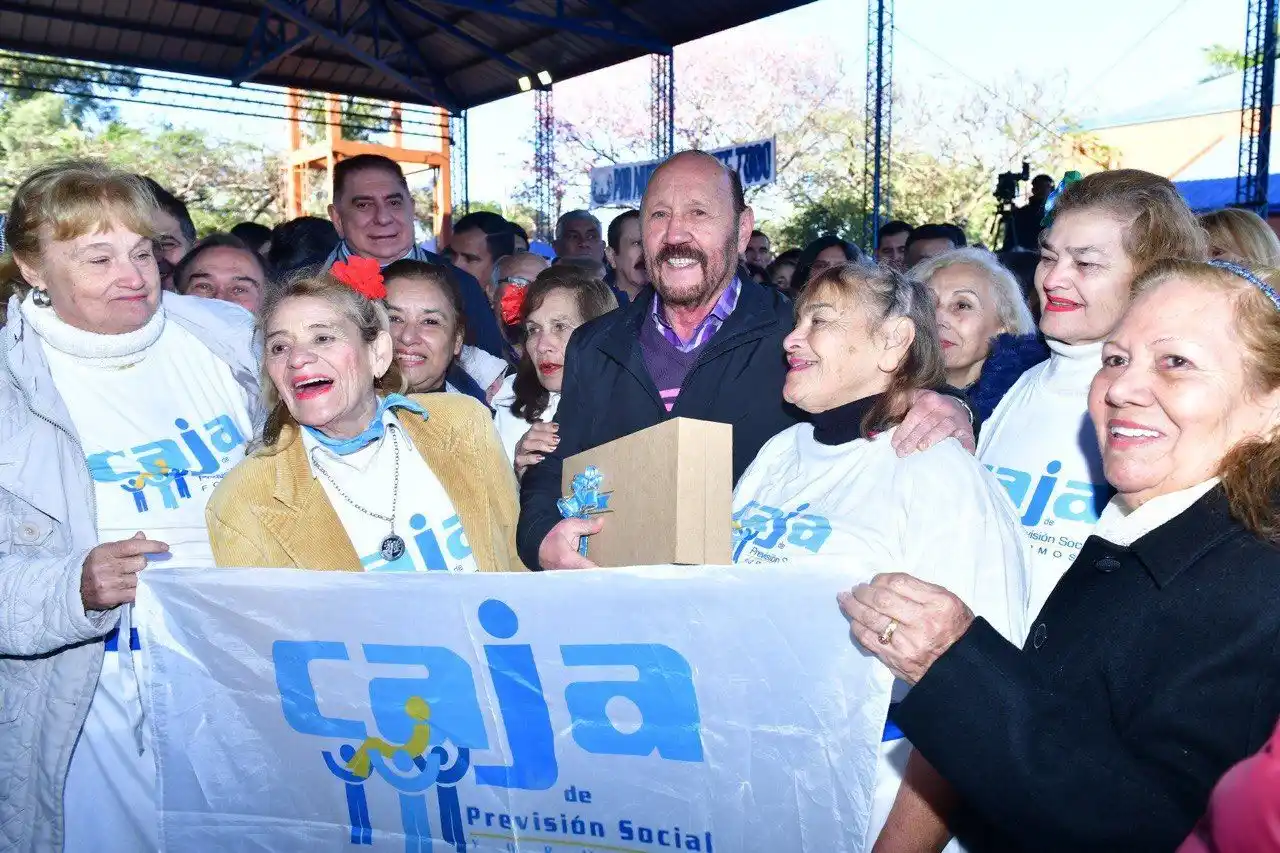 Gildo Insfrán condenó las políticas 
nacionales que perjudican a los trabajadores