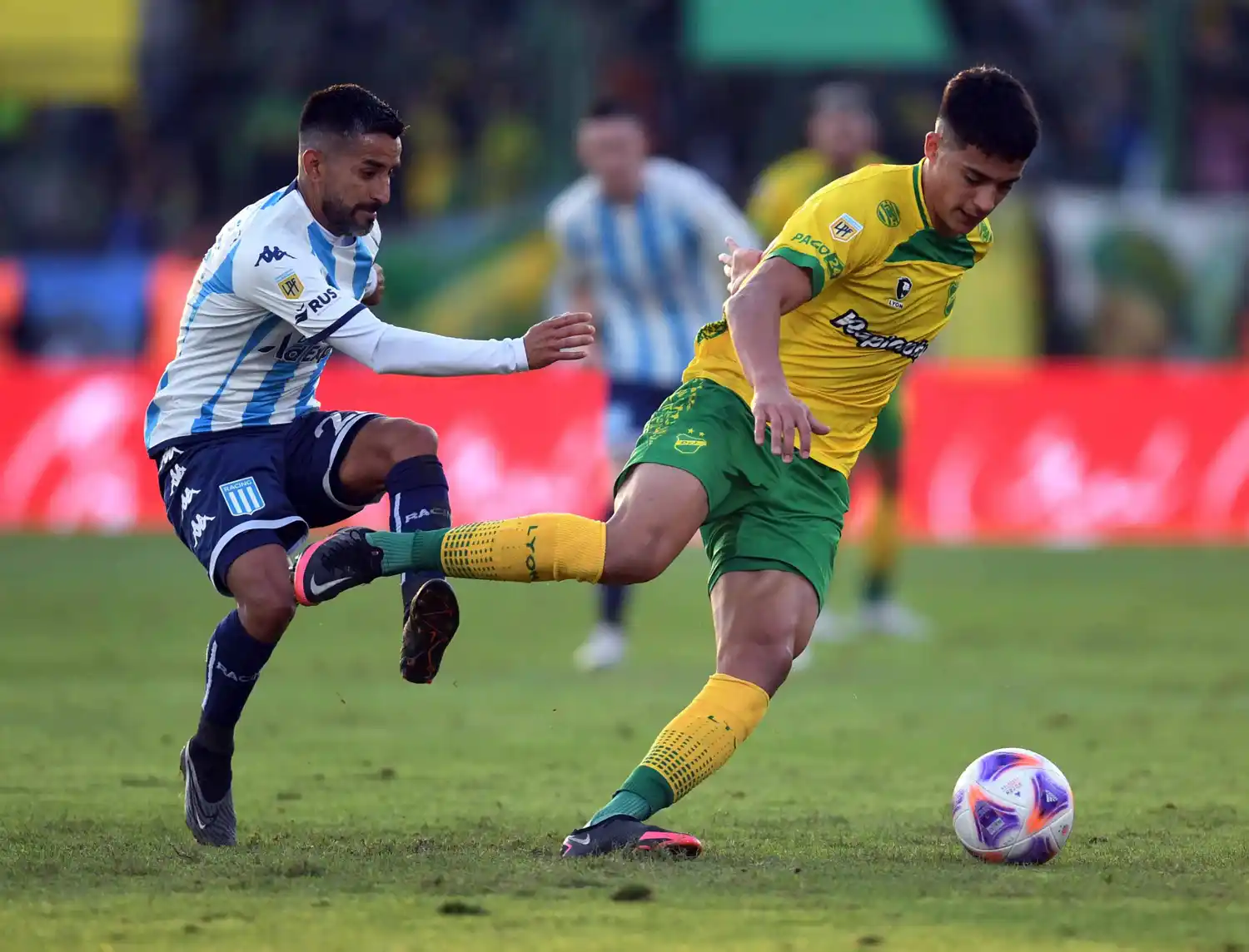 Racing empató con Defensa en Florencio Varela y llegó a 8 partidos sin poder ganar 